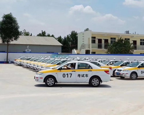 西安驾校学车哪家好？多少钱？哪家驾校拿照快？