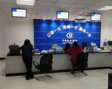 自动离职以后，可以投诉企业未缴社保吗？