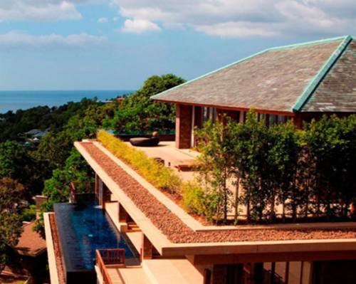 深圳市深中峻发展贸易有限公司